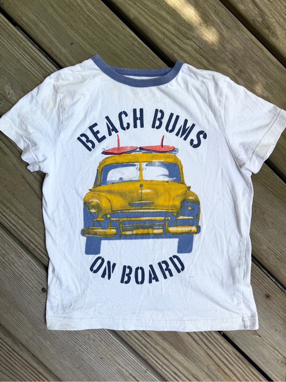 🔥 3/$15 SALE! Crazy 8 Boys Beach Bums On Board Surf Car Graphic Tee M 7-8